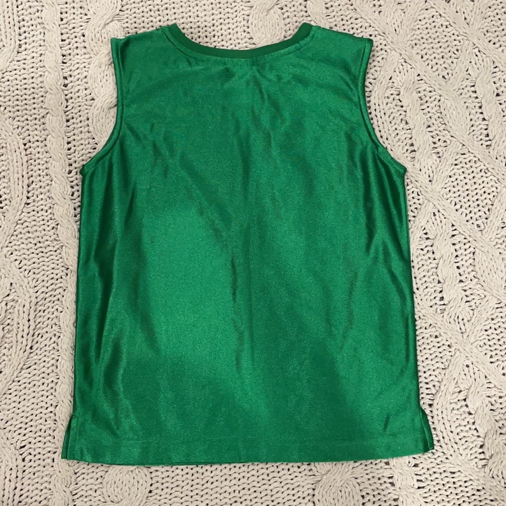 2 Green Basketball Jerseys < - Picture 4 of 9